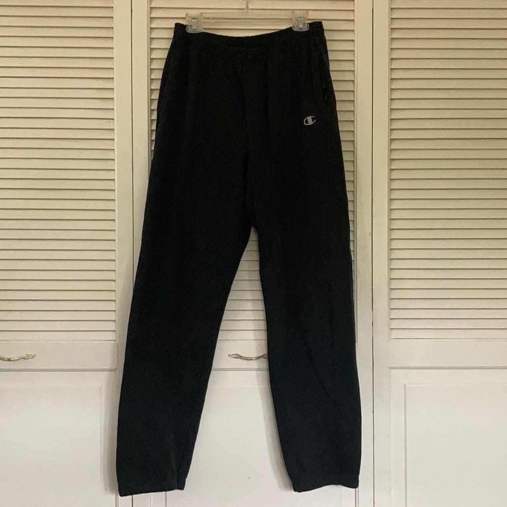Men’s champions black sweatpants with pockets